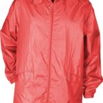 Водозащитно яке с качулка - червено