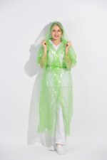 Манта еднократна с качулка