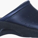 Дамско тъмносиньо медицинско сабо