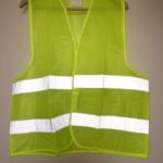 Светлоотразителна жилетка